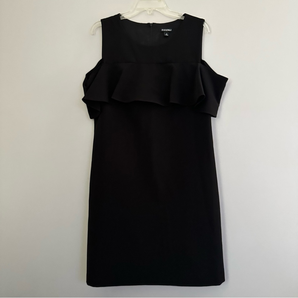 Roz & Ali black knee length size 12 dress with ruffles